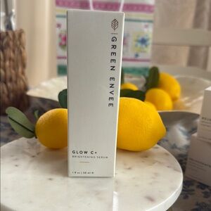 Glow C+ Brightening Serum - White